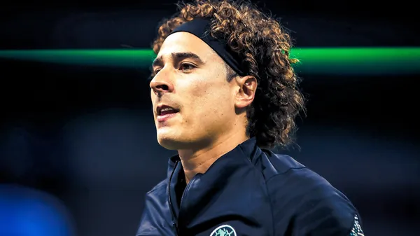 Guillermo Ochoa es uno de los protagonistas del 7-0 del América ante Cruz Azul; la prensa internacional le pone nuevo apodo