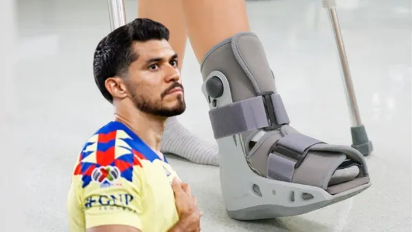 Henry Martín delantero del Club América tiene una lesión en el pie.