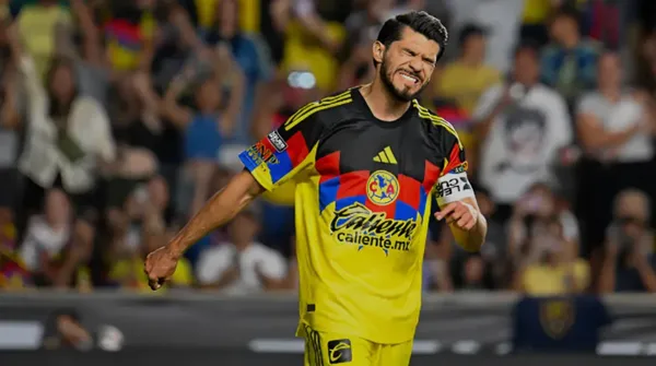 Henry Martin es baja en América HOY.