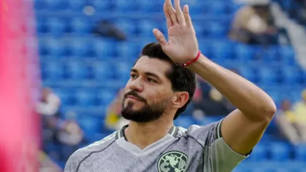 Henry Martin fue el culpable de que no llegue un fichaje.