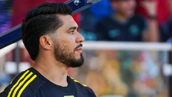 Henry Martín se queda en Coapa: América confía en su recuperación.