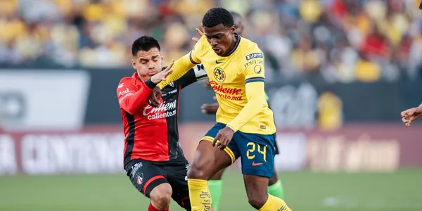 Javairo Dilrosun contra Atlas (foto: Club América)