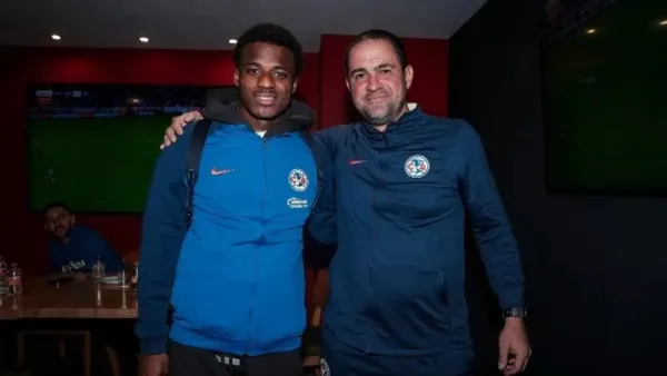 Javairo Dilrosun y André Jardine