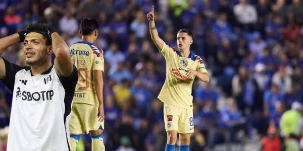 Jiménez con el Fulham y Fidalgo y Ramón Juárez/FOTO: AS México