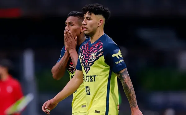 Jorge Sánchez ya no soporta más a uno de sus compañeros en América