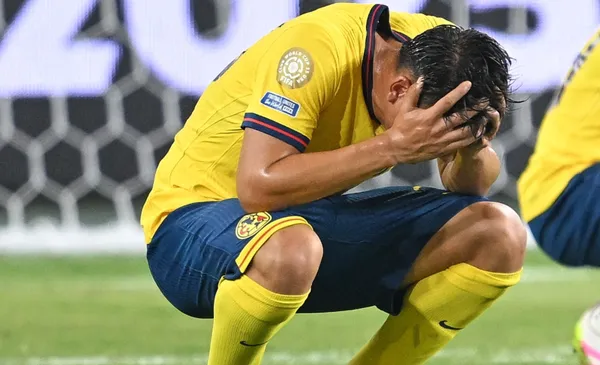 Jugador de Club América se lamenta por la derrota (Fuente: Mexsports)