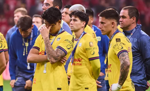Jugadores de América se lamentan en partido (Fuente: Mexsports)