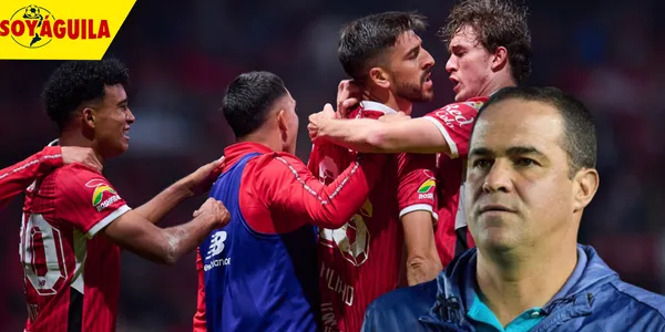 Jugadores del Toluca y André Jardine (Fuente: MEXSPORT)