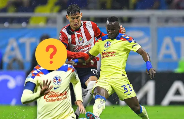 Jugadores disputando el balón y otro del América con el rostro tapado/ Foto Excélsior.