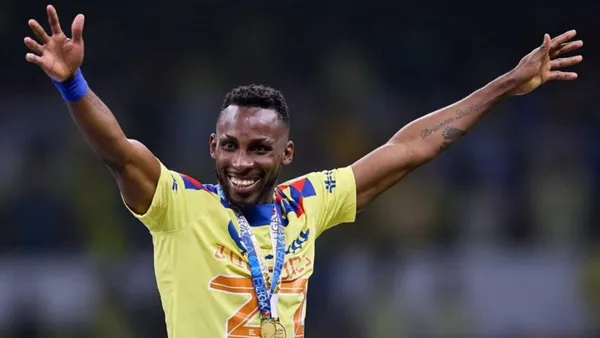 Julián Quiñones, bicampeón con América