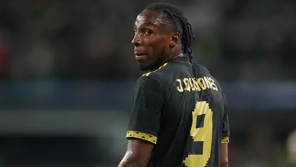 Julián Quiñones es figura en Arabia.