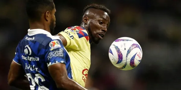 Julián Quiñones tuvo su debut en el América, pero con un jugador no quisiera volver a jugar