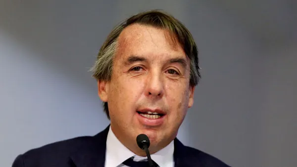 La advertencia de Azcárraga.