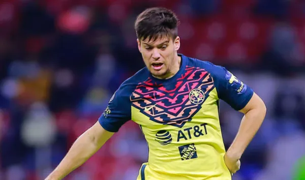 La defensa central del América es la zona del parado táctico de Fernando Ortíz que más ha preocupado.