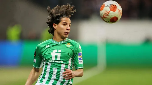 Lo que parecía ser un rumor en el que ya habíamos caído, se perfila a ser una realidad, ya que Diego Lainez está muy cerca de regresar al América.