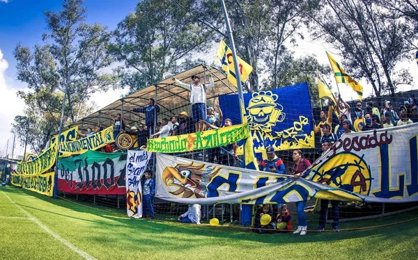 Los grupos de animación del América se dieron cita en Coapa