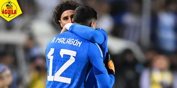 Luis Malagó y Guillermo Ochoa (Fuente: MEXSPORT)