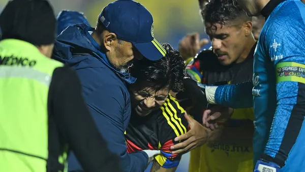 Malas noticias para el delantero chileno (MexSport).