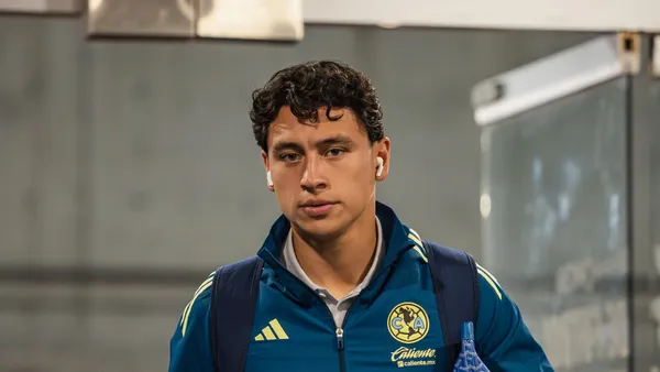 Ramón Juárez suplente ante Rayados.