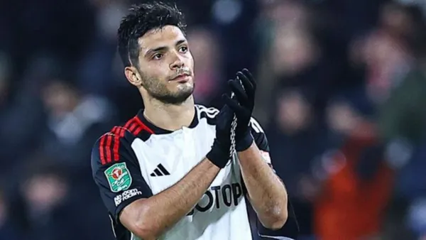 Raúl Jiménez, delantero del Fulham