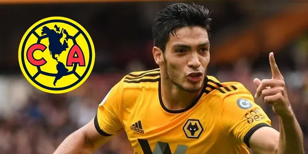 Raúl Jiménez vive una temporada muy irregular en Wolverhampton, con muy pocos goles, en donde se le acerca la posibilidad de regresar a México