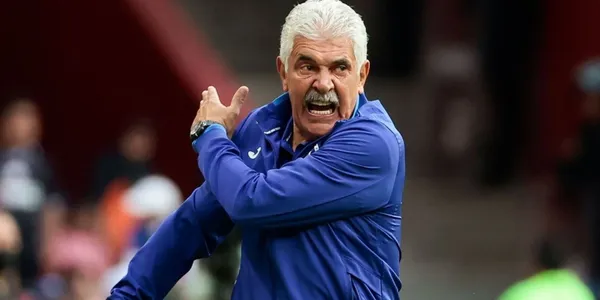 Ricardo Ferretti no se pudo contener y explotó en televisión internacional.