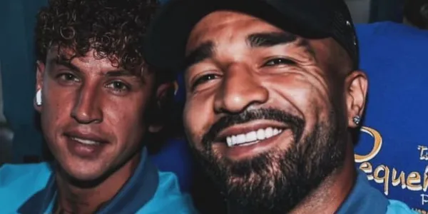 Rodrigo Aguirre e Igor Lichnovsky (Foto: Club América)