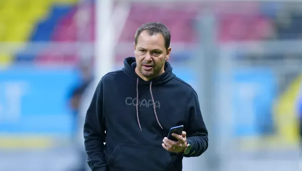 Santiago Baños buscó que Ramírez siga en América.