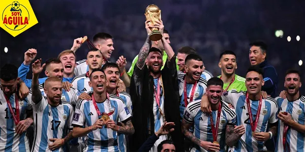 Selección de Argentina levantando la Copa del Mundo (Fuente: MEXSPORT)