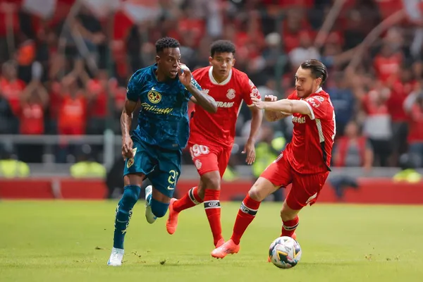 Sigue con nosotros el partido de Toluca va América! Toda la información actualizada y al momento en El Futbolero México