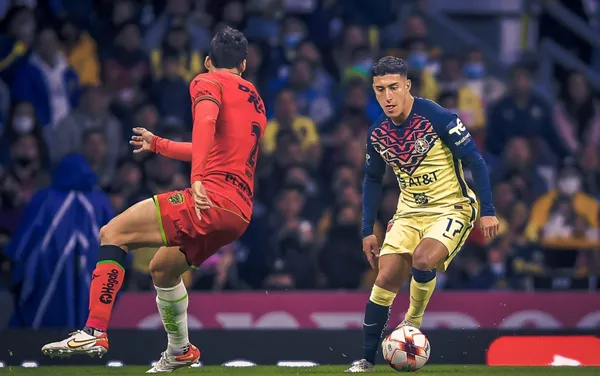 Solo 10 minutos le bastaron a Alejandro Zendejas para marcar el rumbo del partido entre América y Tijuana.