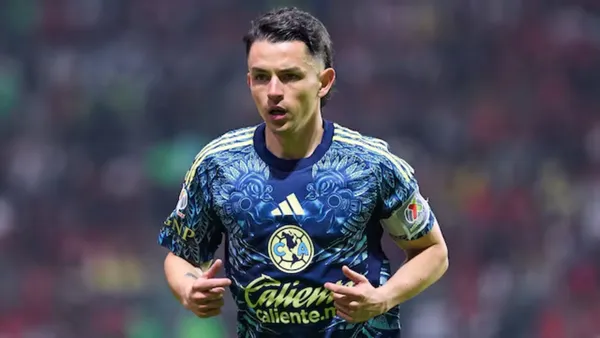 Tigres ofertó por Álvaro Fidalgo.