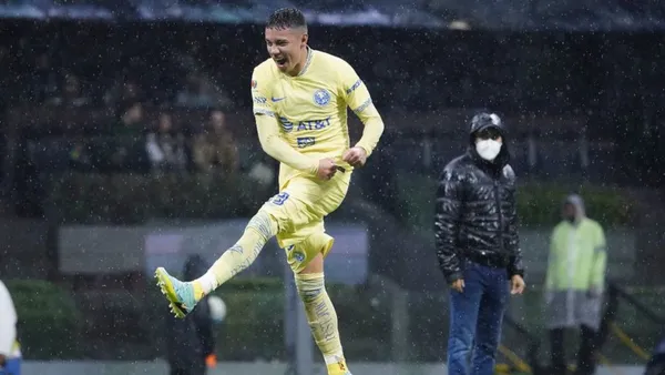 Una de las grandes estrellas del futbol se quedó impresionado con Emilio Lara.