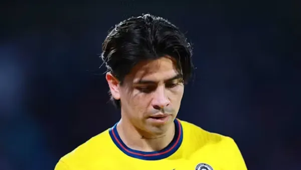 Víctor Dávila salió lesionado ante Cruz Azul.