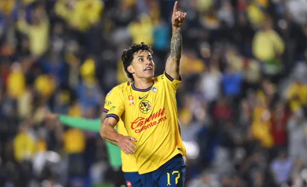 Zendejas festeja un gol con el América (Fuente: Mexsports)