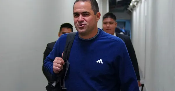 Jardine perdería a 3 pilares.