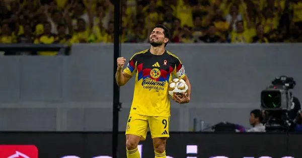 Henry Martín anotó en el empate 3-3 del América ante Pumas.