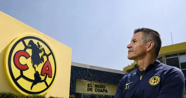 Alfredo Tena fue uno de los mejores jugadores mexicanos del conjunto azulcrema.