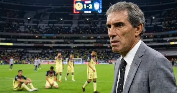 Guillermo Almada mostró su molestia tras la derrota ante Pachuca