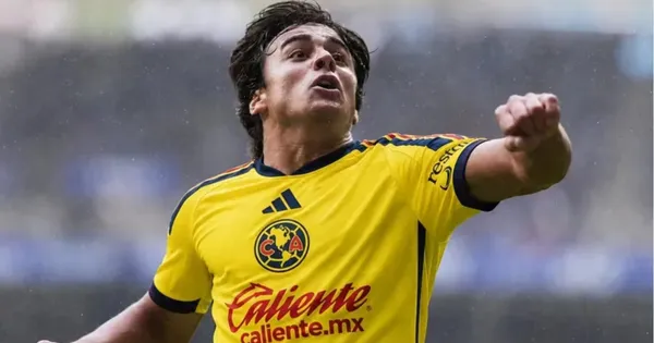 Salario de Álvarez en América.