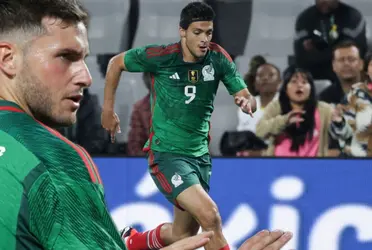 Raúl Jiménez se ha visto mejor que Santiago Giménez en los partidos de la Selección Mexicana 