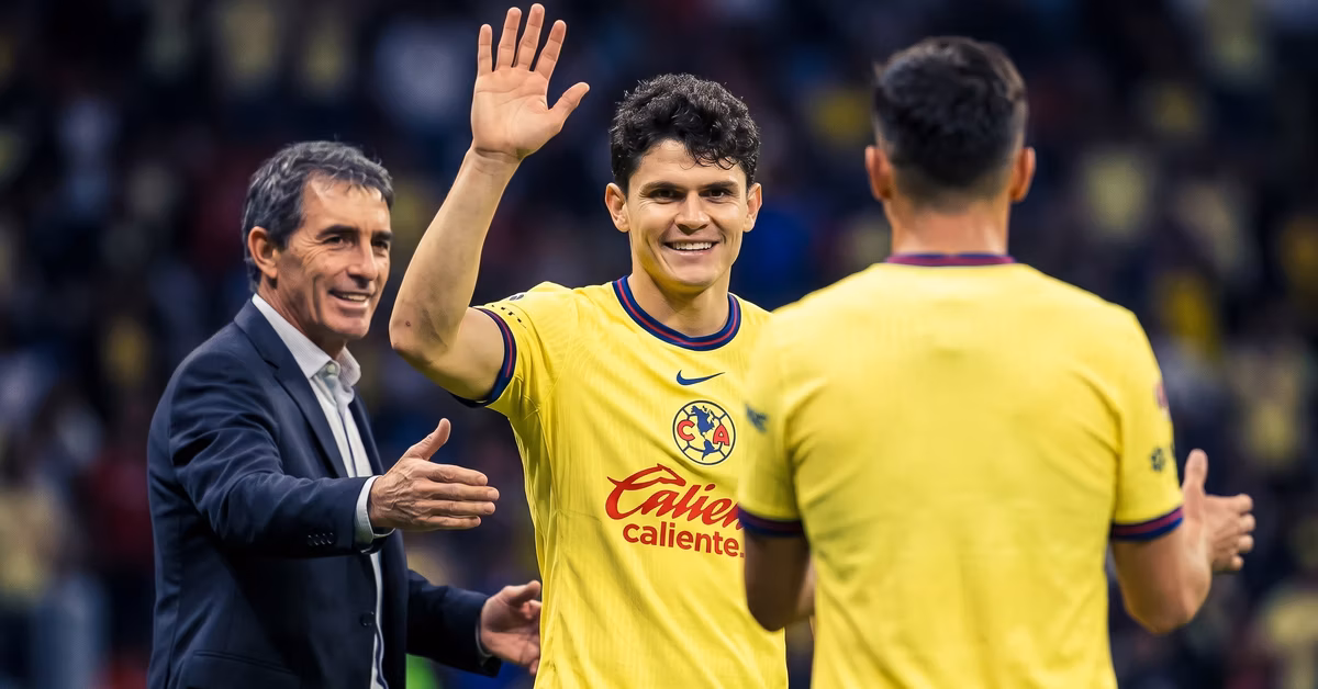 América mantiene abierta la salida de Israel Reyes y ya tiene reemplazo